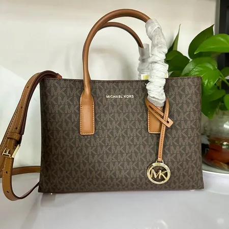 マイケルコース ショルダーバッグ