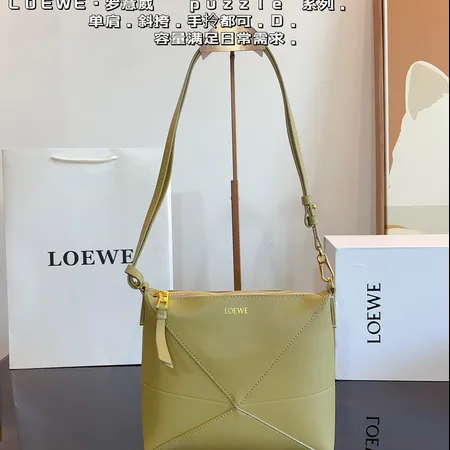 セリーヌ ショルダーバッグ