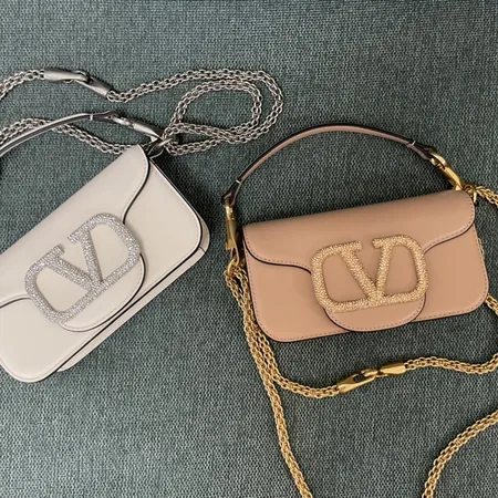 フェラガモ ハンドバッグ