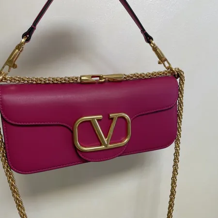 フェラガモ ハンドバッグ