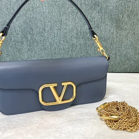 フェラガモ ハンドバッグ