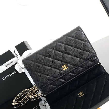 シャネル ショルダーバッグ