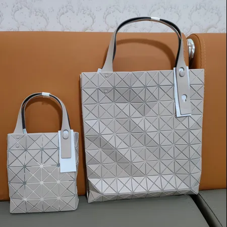 イッセイ ミヤケ ハンドバッグ