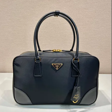 プラダ ハンドバッグ