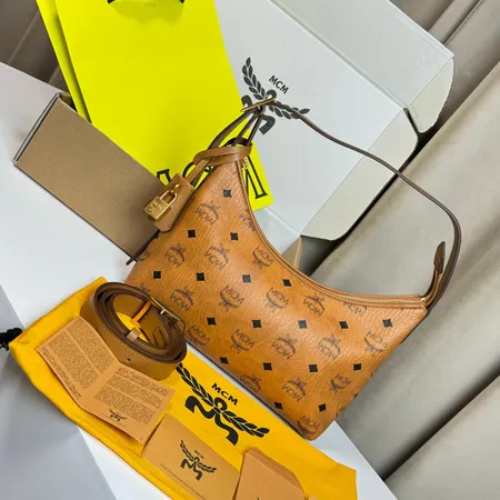 エムシーエム ハンドバッグ