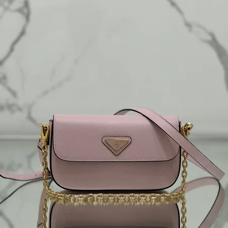 プラダ ショルダーバッグ