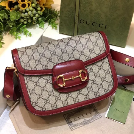 グッチ ショルダーバッグ