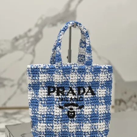 プラダ ハンドバッグ