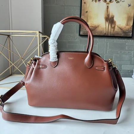 コーチ ハンドバッグ