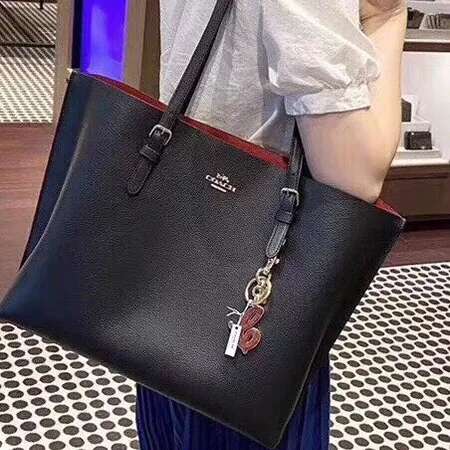 フェンディ ショルダーバッグ