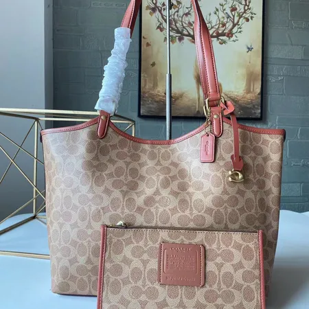 フェンディ ショルダーバッグ