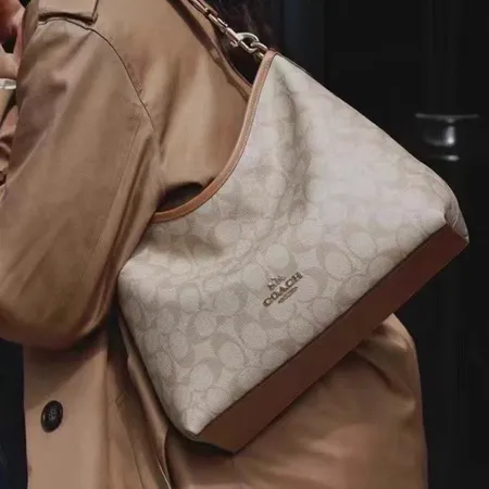 コーチ ショルダーバッグ