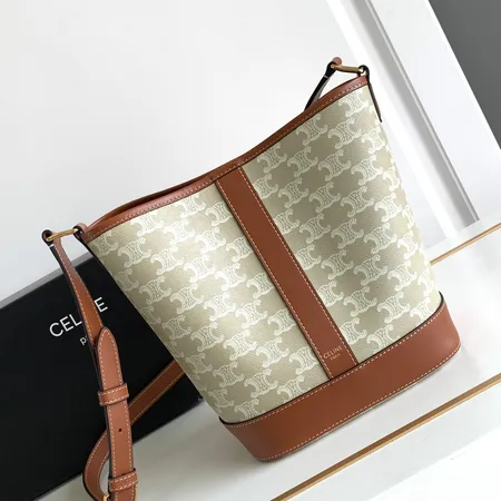 セリーヌ ショルダーバッグ