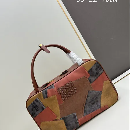 ミュウミュウ ハンドバッグ