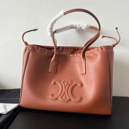 セリーヌ ショルダーバッグ