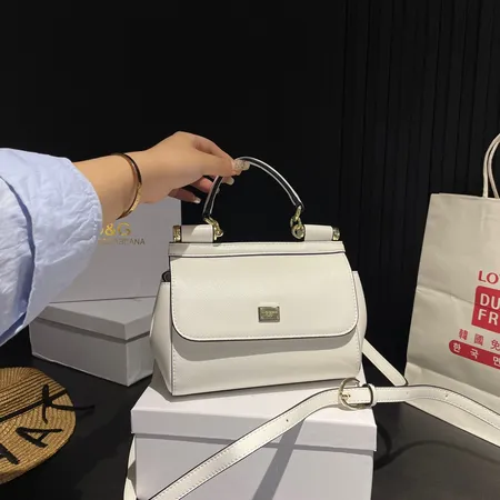 イッセイ ミヤケ ショルダーバッグ