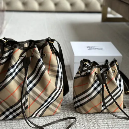 バーバリー ス ショルダーバッグ