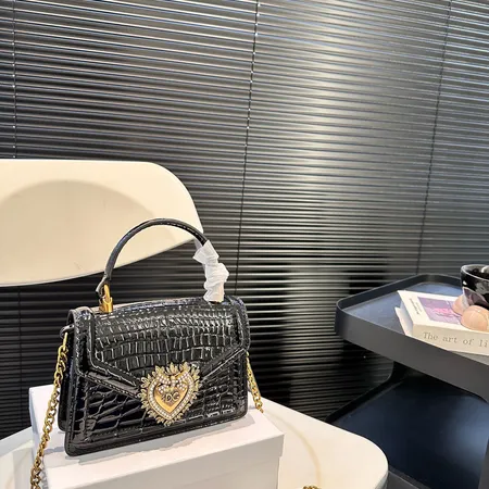 イッセイ ミヤケ ショルダーバッグ