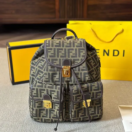 プラダ リュックサック