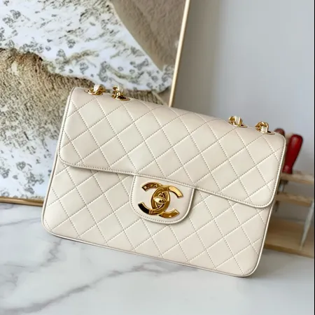 シャネル ショルダーバッグ