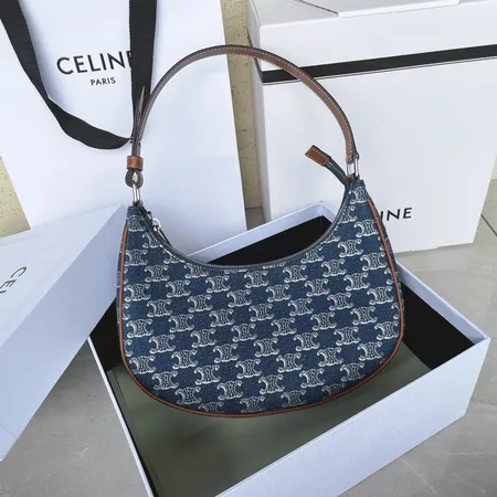 セリーヌ ショルダーバッグ