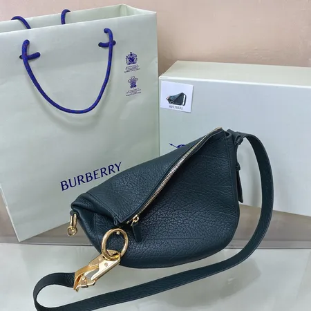 バーバリー ス ショルダーバッグ