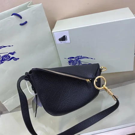 バーバリー ス ショルダーバッグ