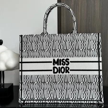 ディオール ハンドバッグ