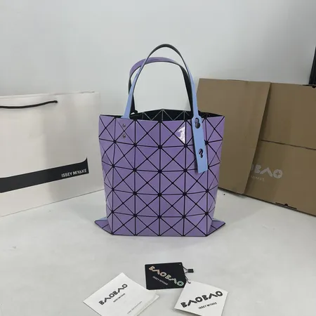 ミュウミュウ ハンドバッグ