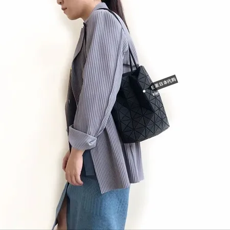 イッセイ ミヤケ ハンドバッグ