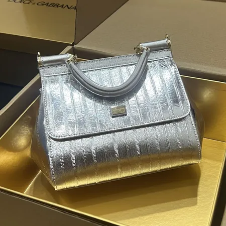 ナイキ ハンドバッグ