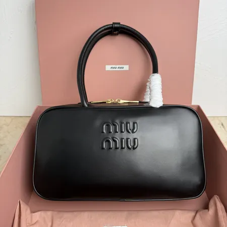 ミュウミュウ ハンドバッグ