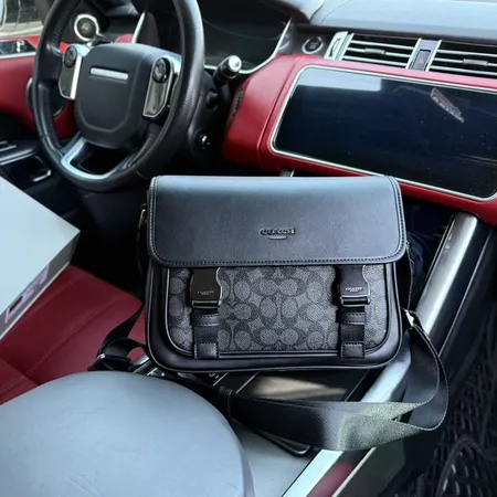 フェンディ ショルダーバッグ