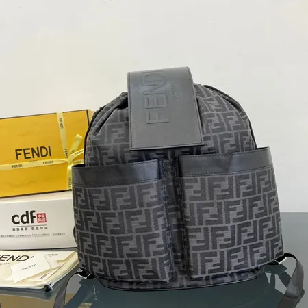 プラダ リュックサック