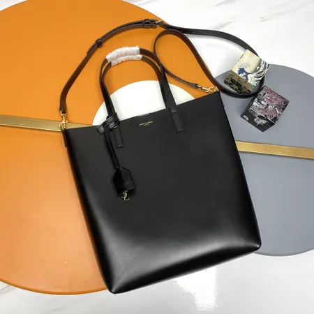 イブサンローラン ショルダーバッグ