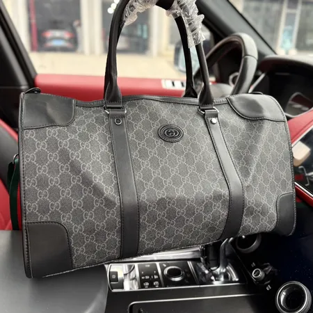 グッチ ショルダーバッグ