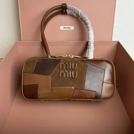 ミュウミュウ ハンドバッグ