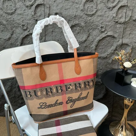 バーバリー ス ショルダーバッグ