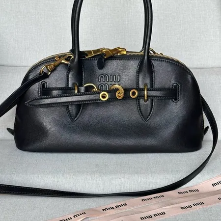 ミュウミュウ ハンドバッグ