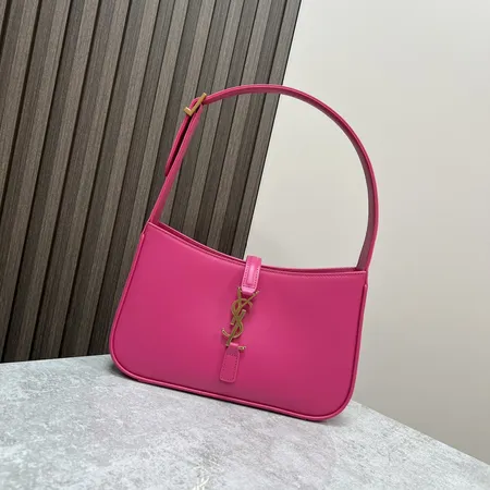 プラダ ショルダーバッグ