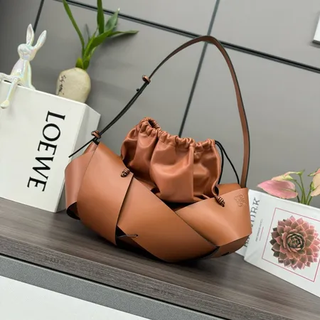 ロエベ ハンドバッグ