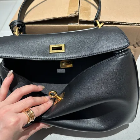 バレンシアガ ハンドバッグ