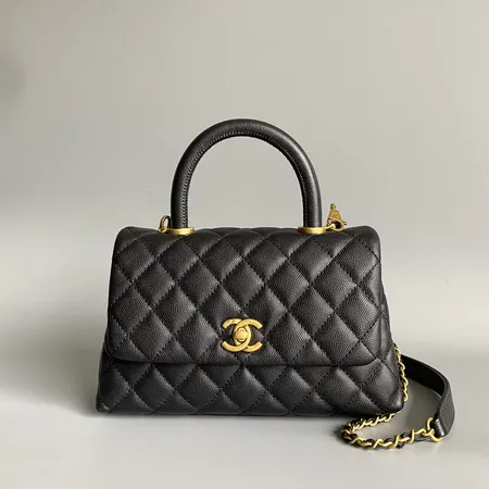 シャネル ハンドバッグ