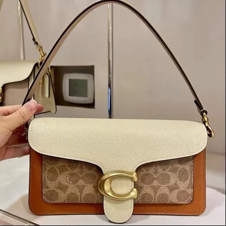 コーチ ショルダーバッグ