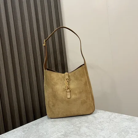 イブサンローラン ショルダーバッグ