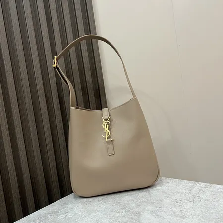 イブサンローラン ショルダーバッグ