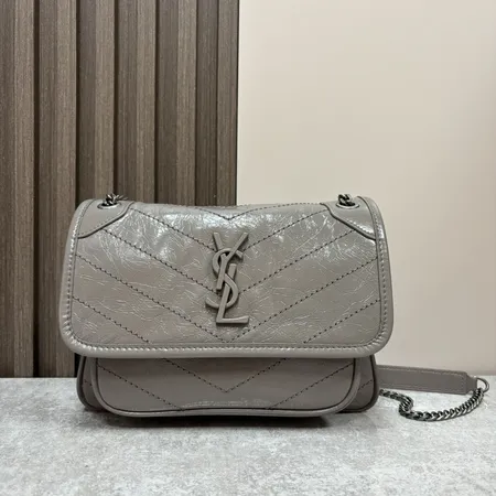 イブサンローラン ショルダーバッグ