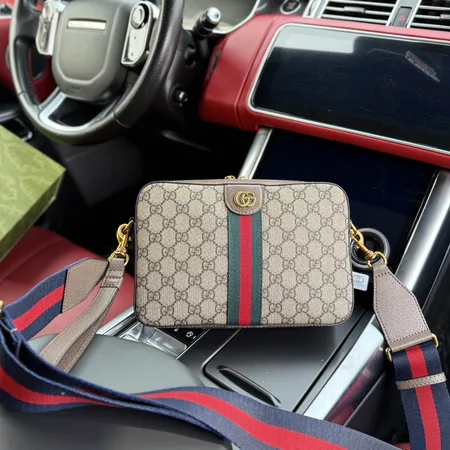 グッチ ショルダーバッグ