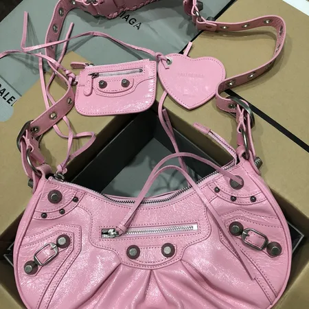 バレンシアガ ショルダーバッグ