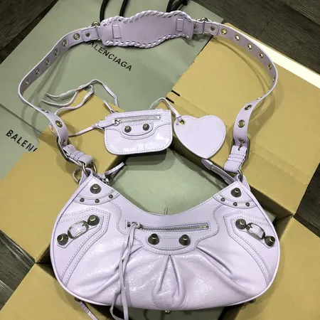 バレンシアガ ショルダーバッグ